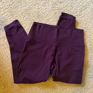 Old Navy Balance keyhole leggings